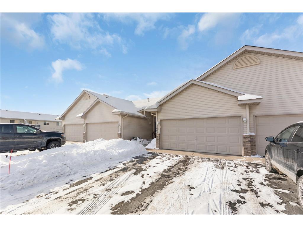 1043 Honeysuckle Lane SE Cambridge MN 55008 7001223 image25