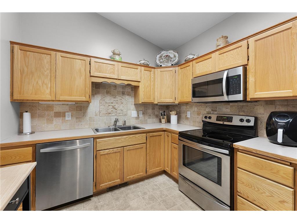 1043 Honeysuckle Lane SE Cambridge MN 55008 7001223 image54