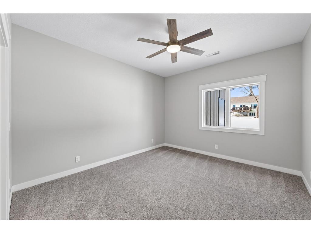 1043 Legend Lane River Falls WI 54022 6816327 image15