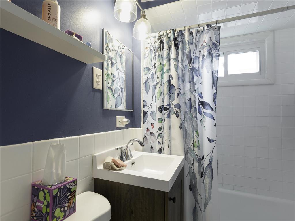1043 Wilson Avenue Saint Paul MN 55106 7052011 image11