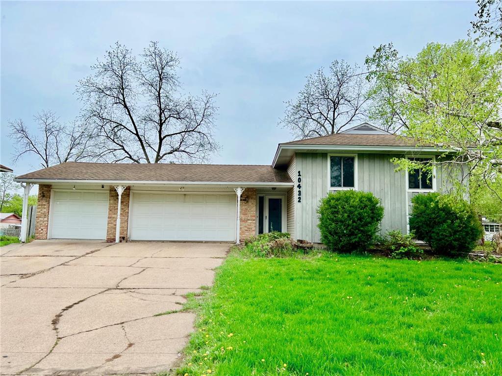 10432 Hollywood Boulevard NW Coon Rapids MN 55433 6370216 image1