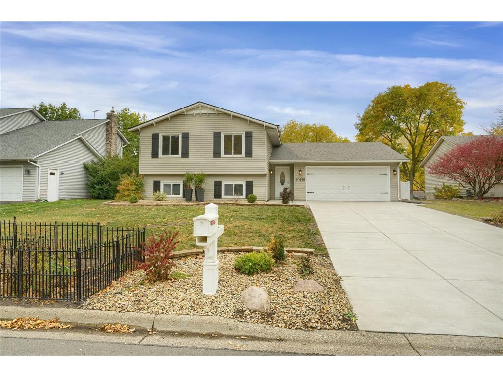 10432 Xylon Road S, Bloomington, MN 55438 MLS 6272353 Edina Realty