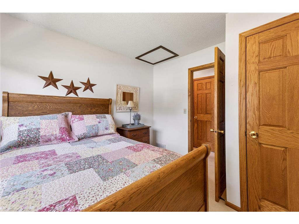 10435 Buckingham Drive Eden Prairie MN 55347 7083855 image28