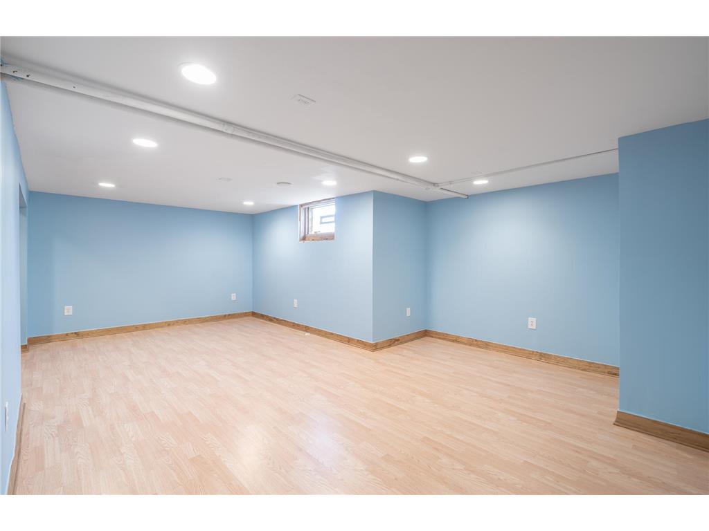 1044 Cumberland Street Saint Paul MN 55117 7064527 image34