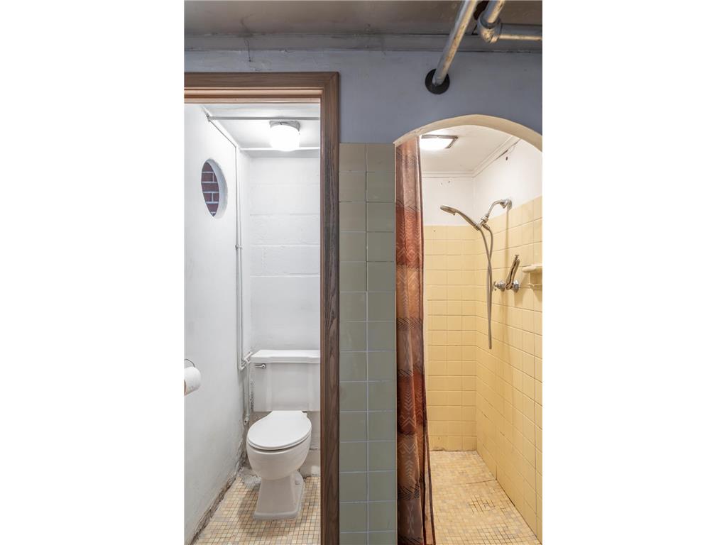 1044 Cumberland Street Saint Paul MN 55117 7064527 image40