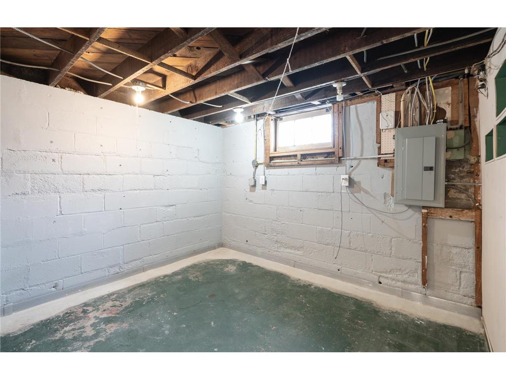 1044 Cumberland Street Saint Paul MN 55117 7064527 image41