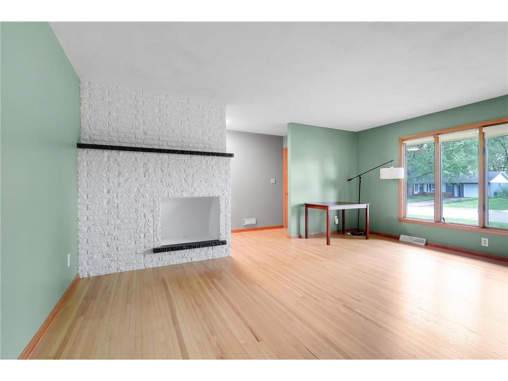 1044 Scott Street S Shakopee MN 55379 7077347 image12