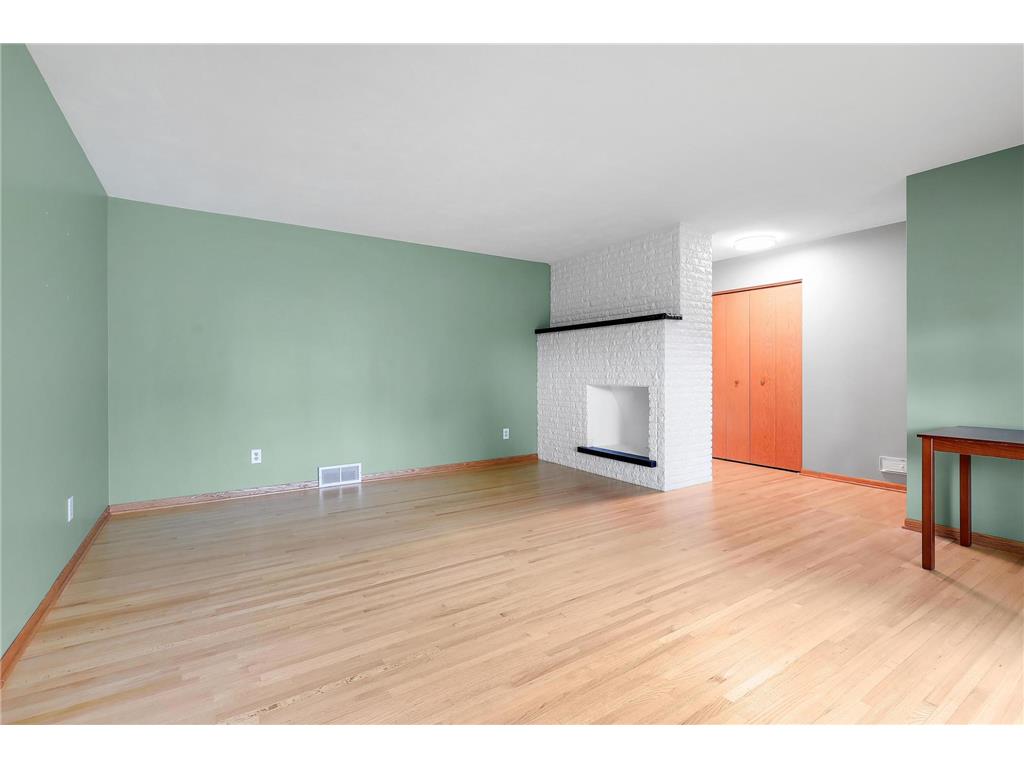 1044 Scott Street S Shakopee MN 55379 7077347 image13