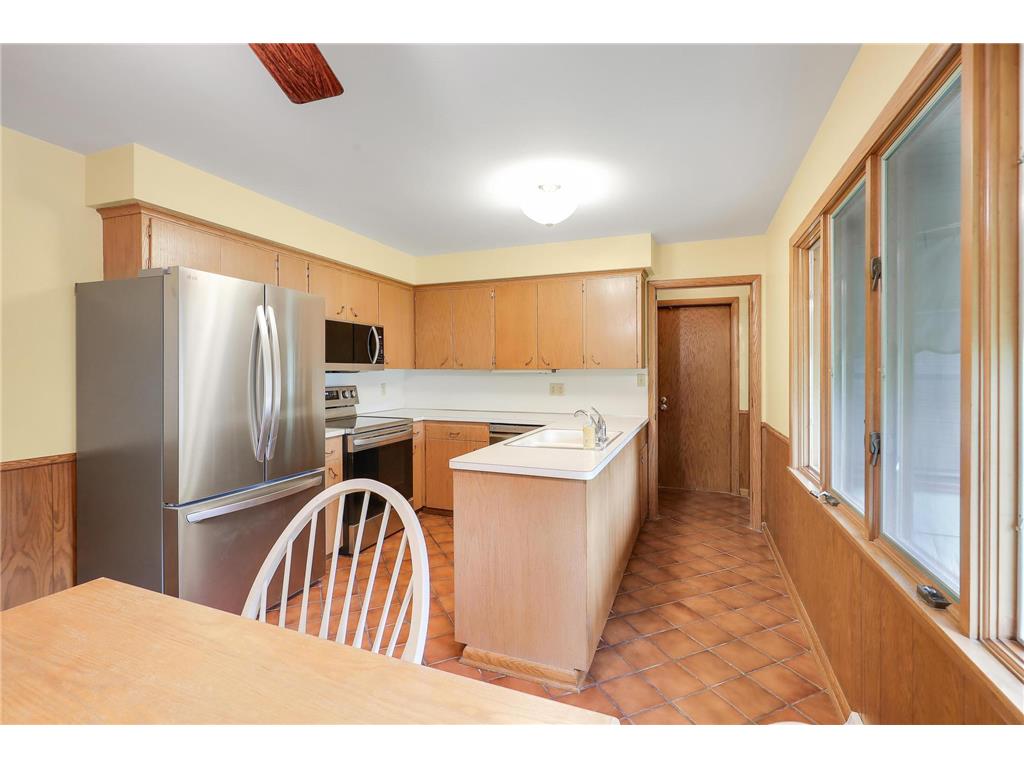1044 Scott Street S Shakopee MN 55379 7077347 image17