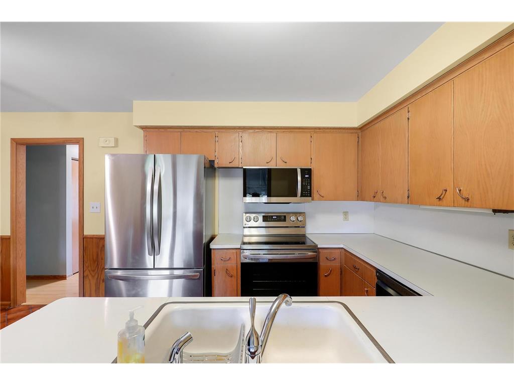 1044 Scott Street S Shakopee MN 55379 7077347 image18