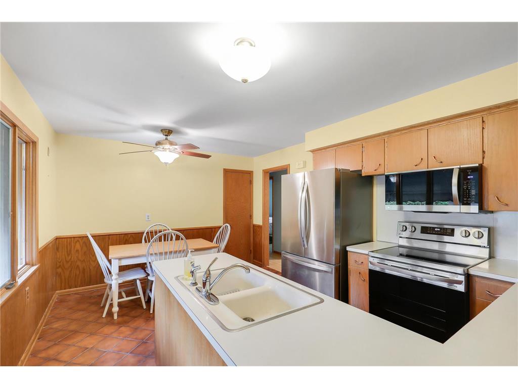 1044 Scott Street S Shakopee MN 55379 7077347 image19