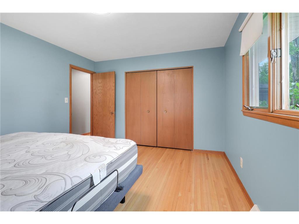 1044 Scott Street S Shakopee MN 55379 7077347 image23