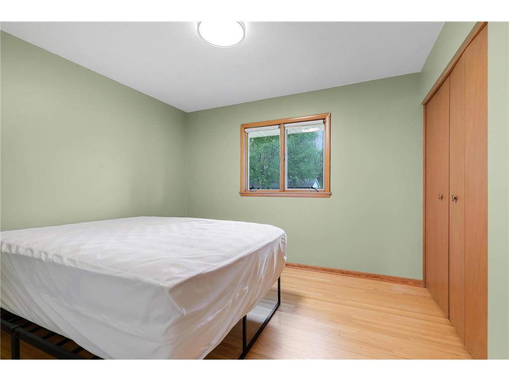 1044 Scott Street S Shakopee MN 55379 7077347 image27