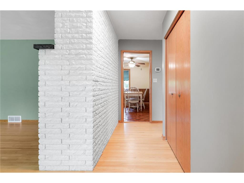 1044 Scott Street S Shakopee MN 55379 7077347 image6