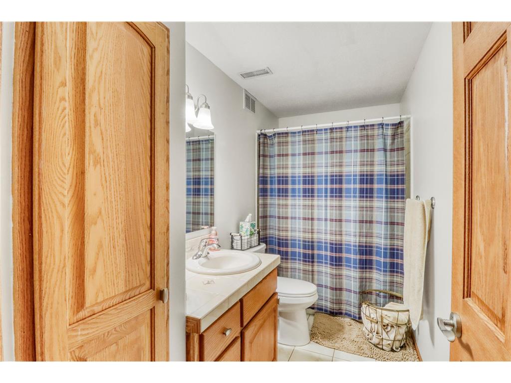 1044 Villa Lane Detroit Lakes MN 56501 - Detroit 7070392 image40