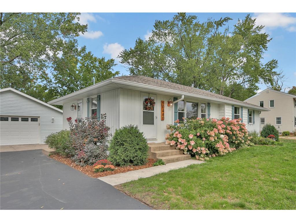 10440 President Drive NE Blaine MN 55434 6434154 image1