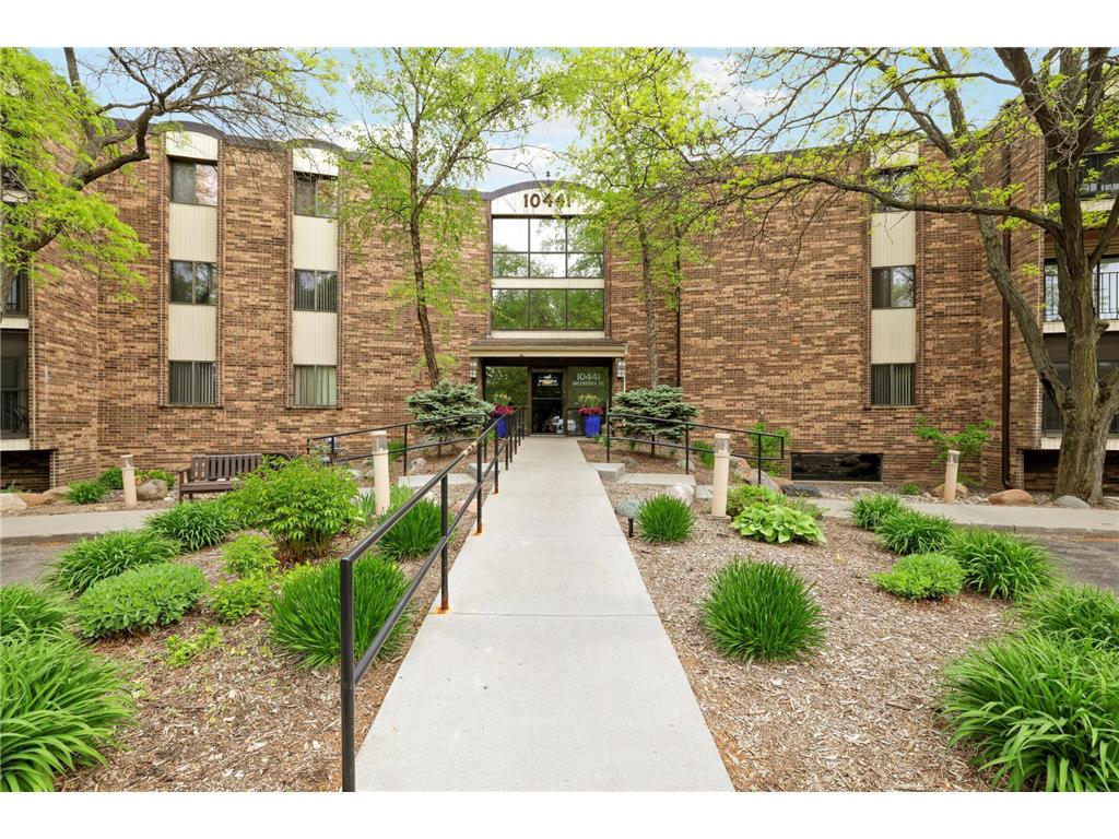 10441 Greenbrier Road #311 Minnetonka MN 55305 7079910 image1
