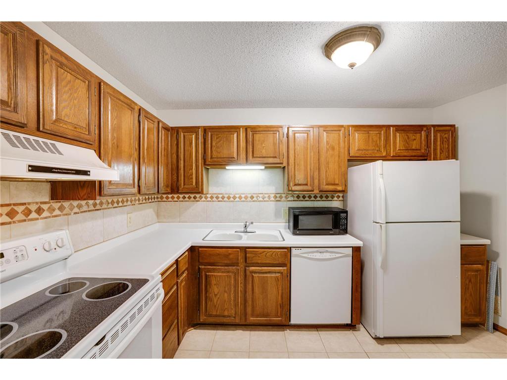 10441 Greenbrier Road #311 Minnetonka MN 55305 7079910 image3