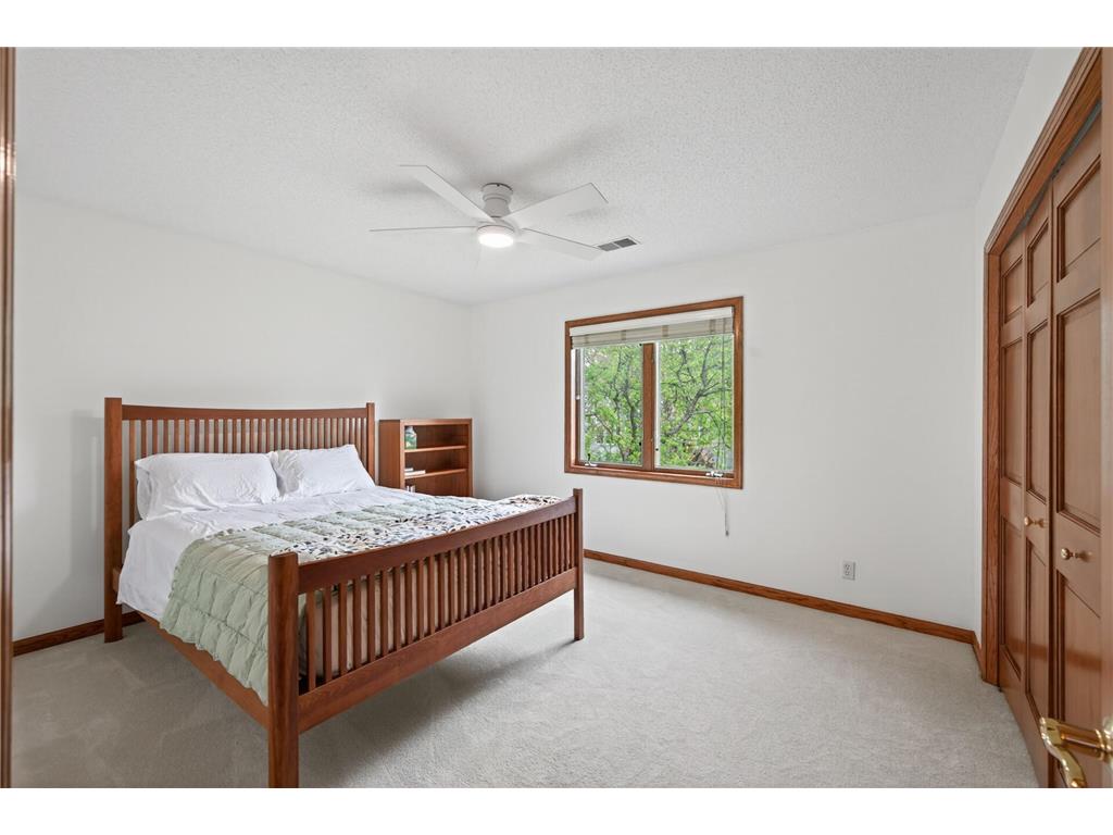 10447 Raleigh Road Woodbury MN 55129 7064116 image30