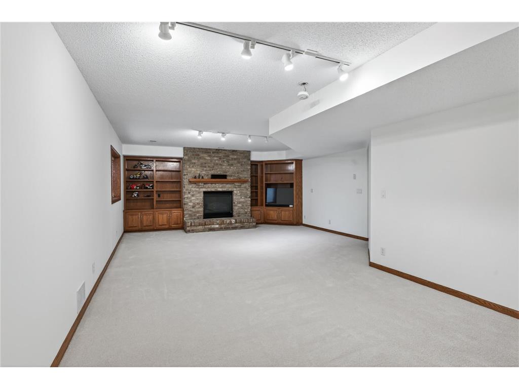 10447 Raleigh Road Woodbury MN 55129 7064116 image35