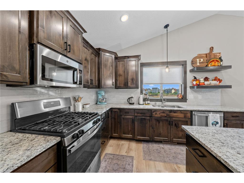 1045 Bellaire Boulevard NW Isanti MN 55040 7026815 image13