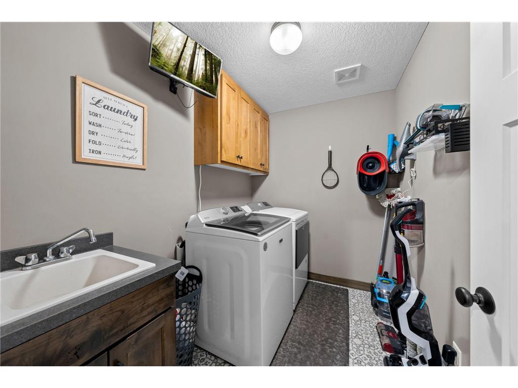 1045 Bellaire Boulevard NW Isanti MN 55040 7026815 image32