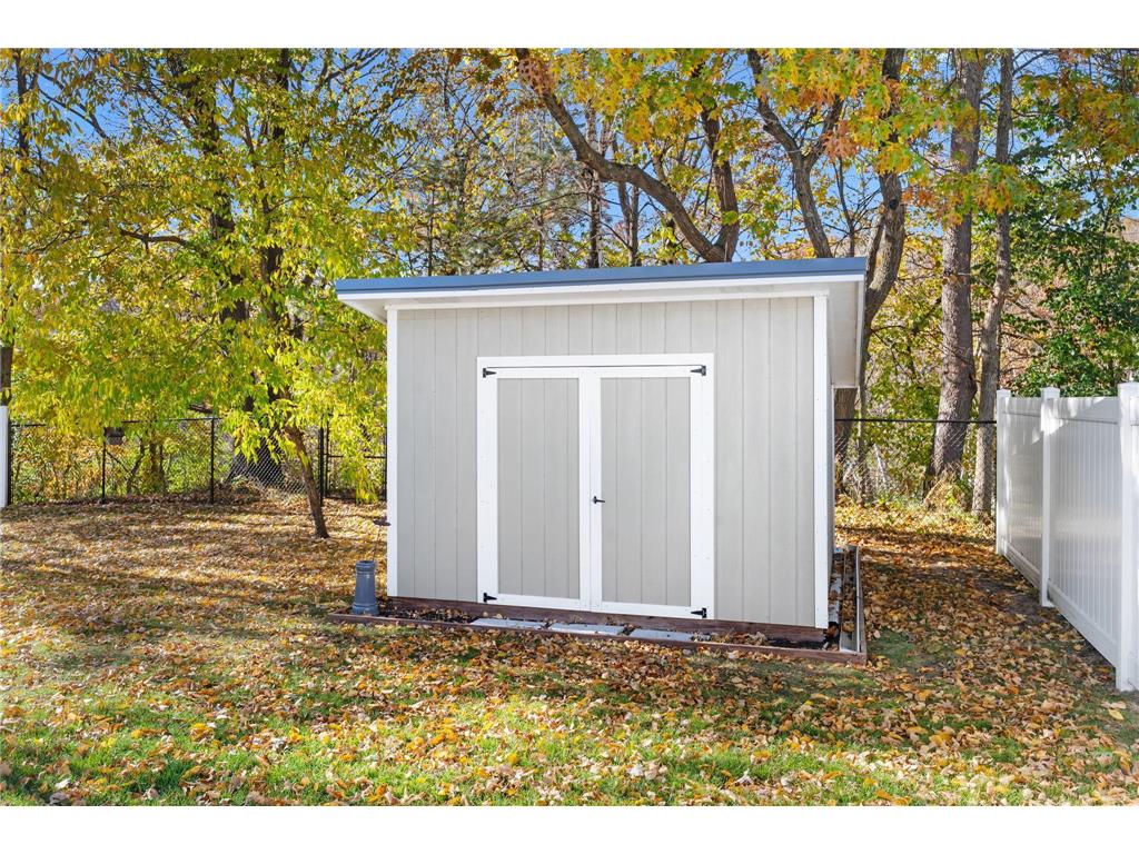 1045 Bellaire Boulevard NW Isanti MN 55040 7026815 image60