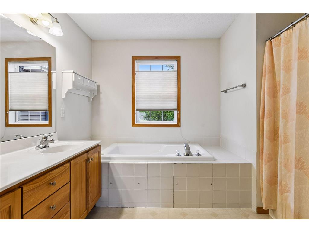 1045 Breezy Court Waconia MN 55387 7094891 image21