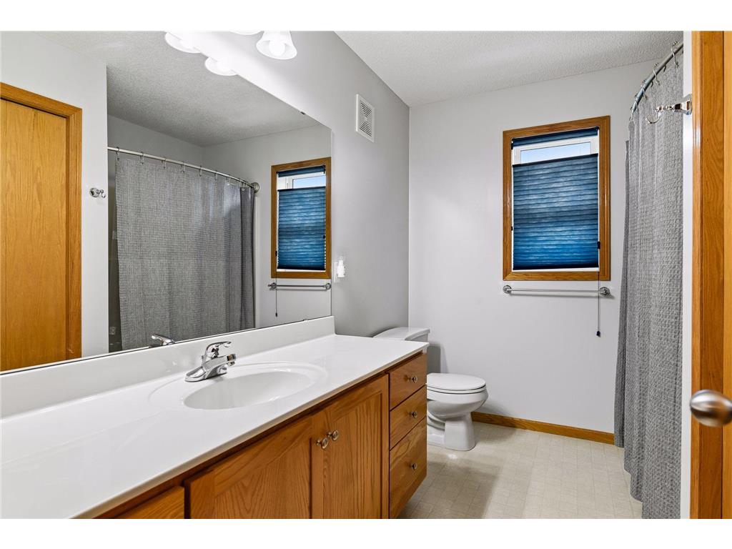 1045 Breezy Court Waconia MN 55387 7094891 image23