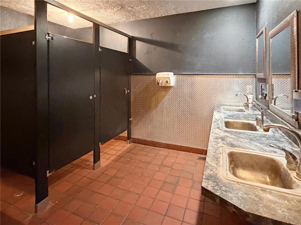 1045 Craig Avenue Tracy MN 56175 7001262 image36