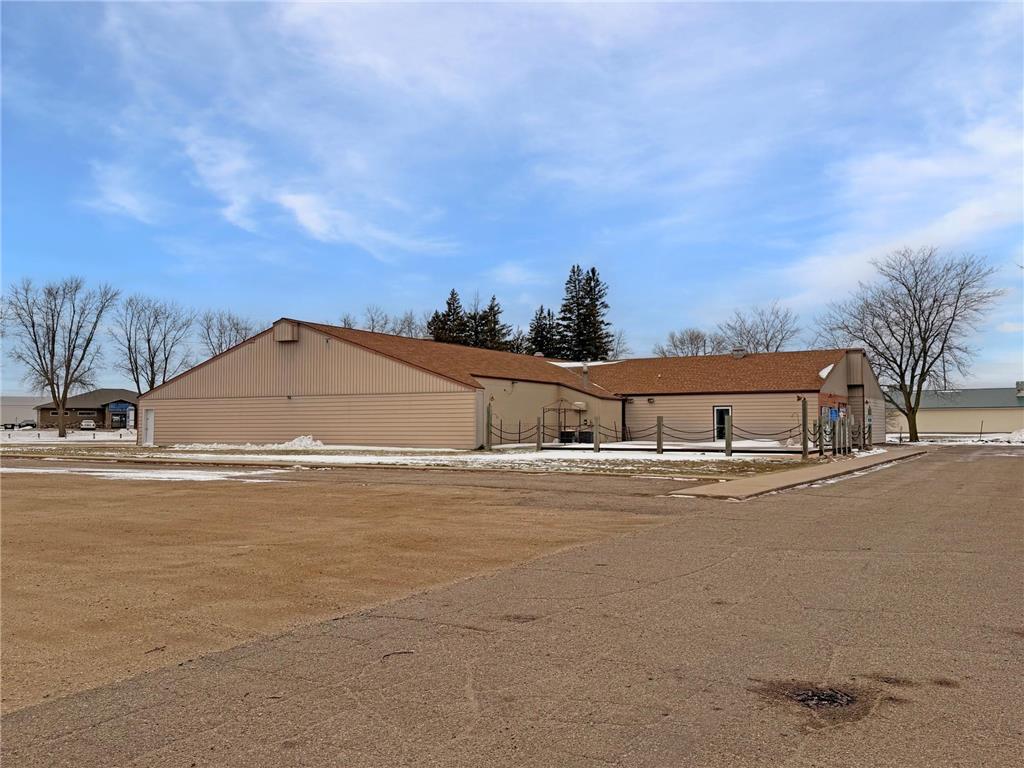 1045 Craig Avenue Tracy MN 56175 7001262 image4