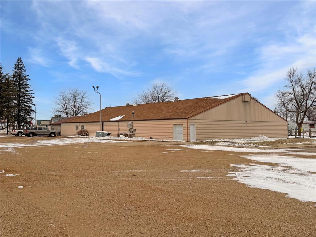 1045 Craig Avenue Tracy MN 56175 7001262 image5