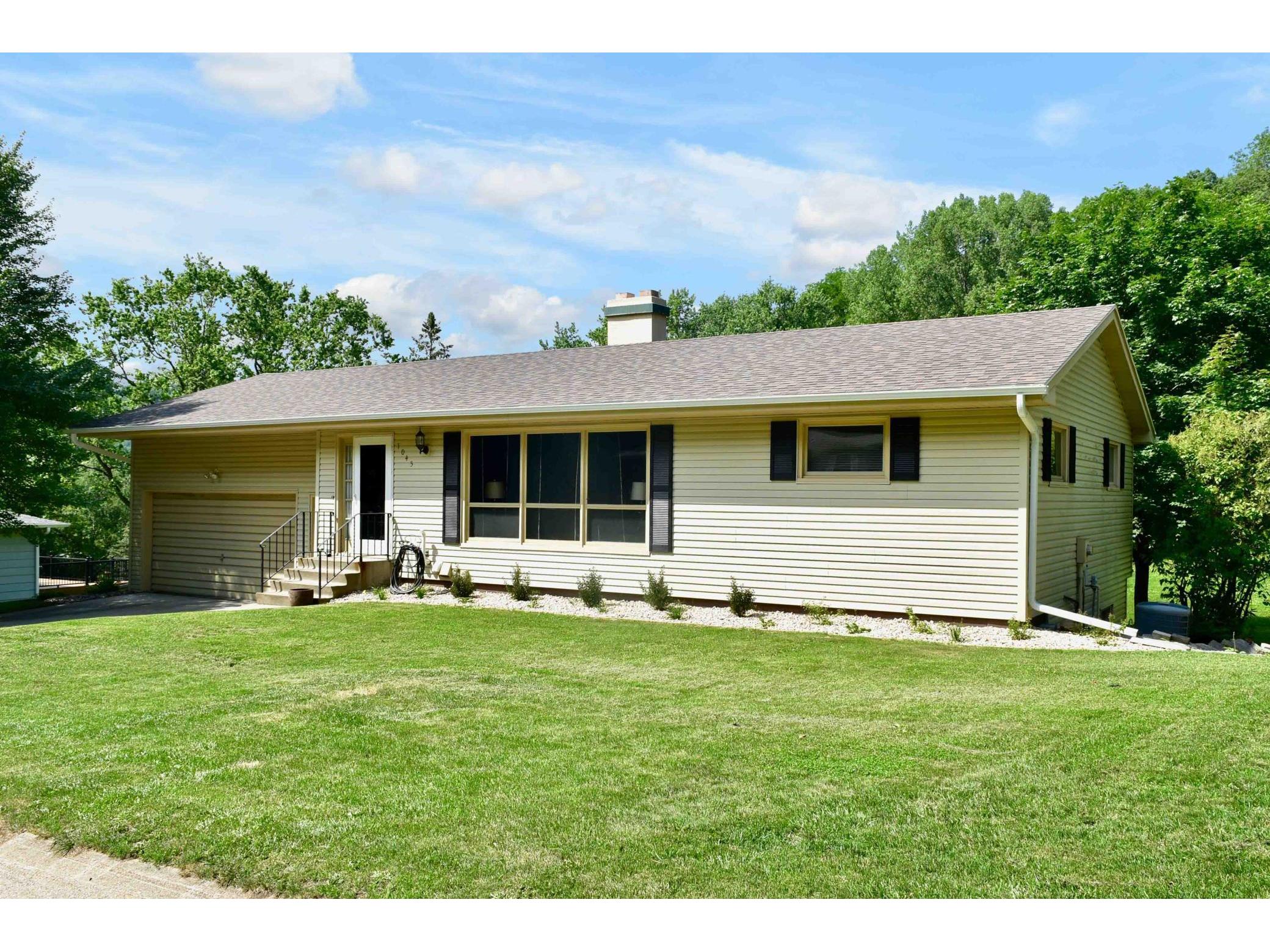 1045 Glen Echo Road, Winona, MN 55987 MLS 6017295 Edina Realty