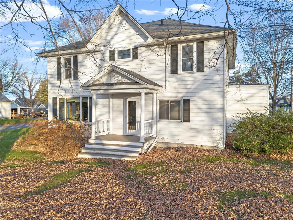 1045 Grove Street Cumberland WI 54829 6817809 image1