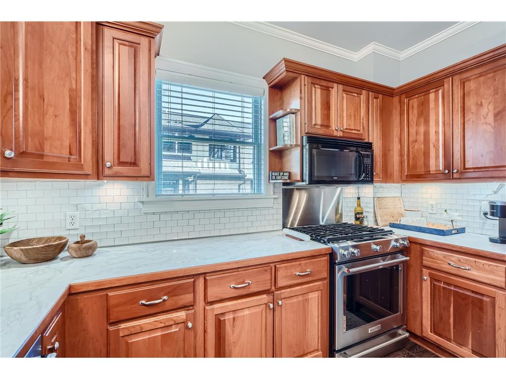 1045 Lake Street E Wayzata MN 55391 6815010 image11