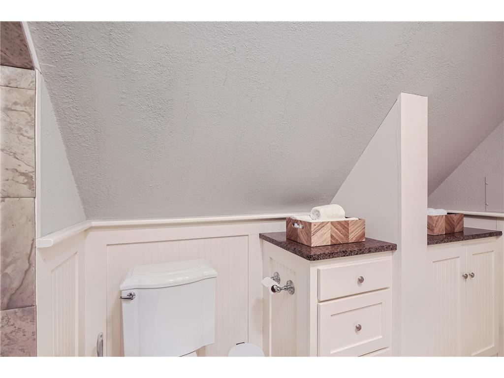 1045 Lake Street E Wayzata MN 55391 6815010 image21