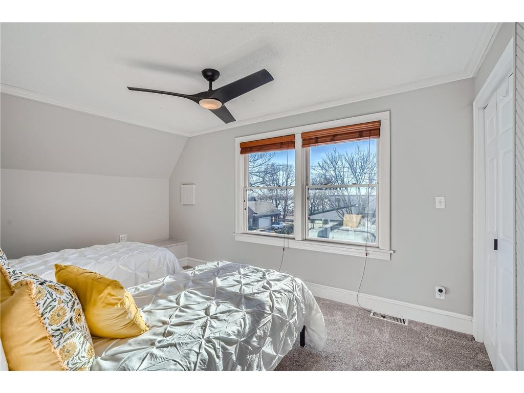 1045 Lake Street E Wayzata MN 55391 6815010 image22