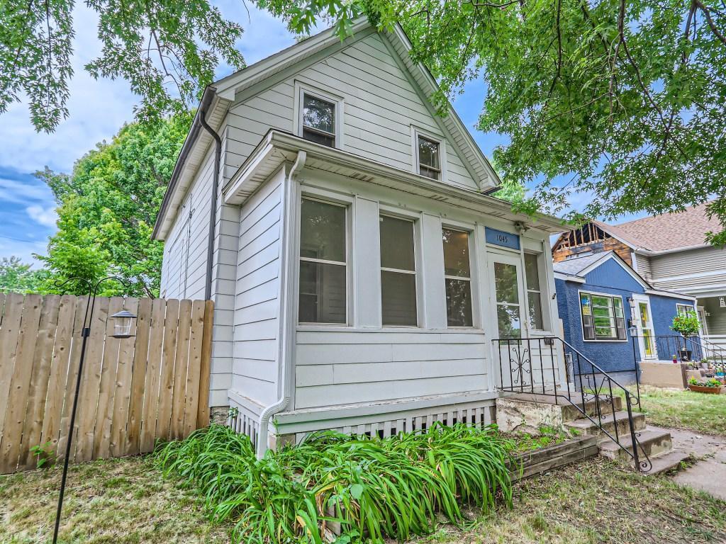 1045 Lawson Avenue E Saint Paul MN 55106 6401351 image1