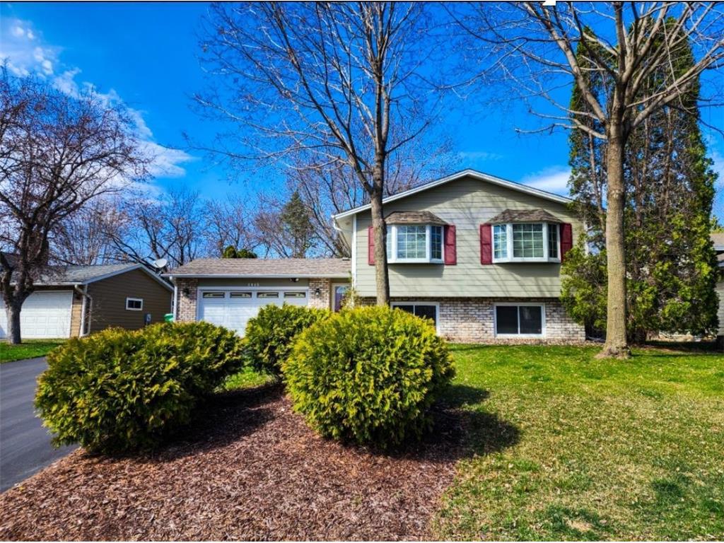 1045 Robinhood Place Shoreview MN 55126 6520918 image1