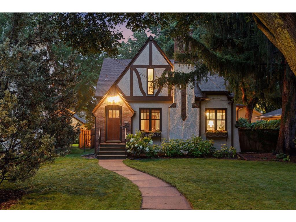 1045 Thomas Avenue S Minneapolis MN 55405 6696705 image1