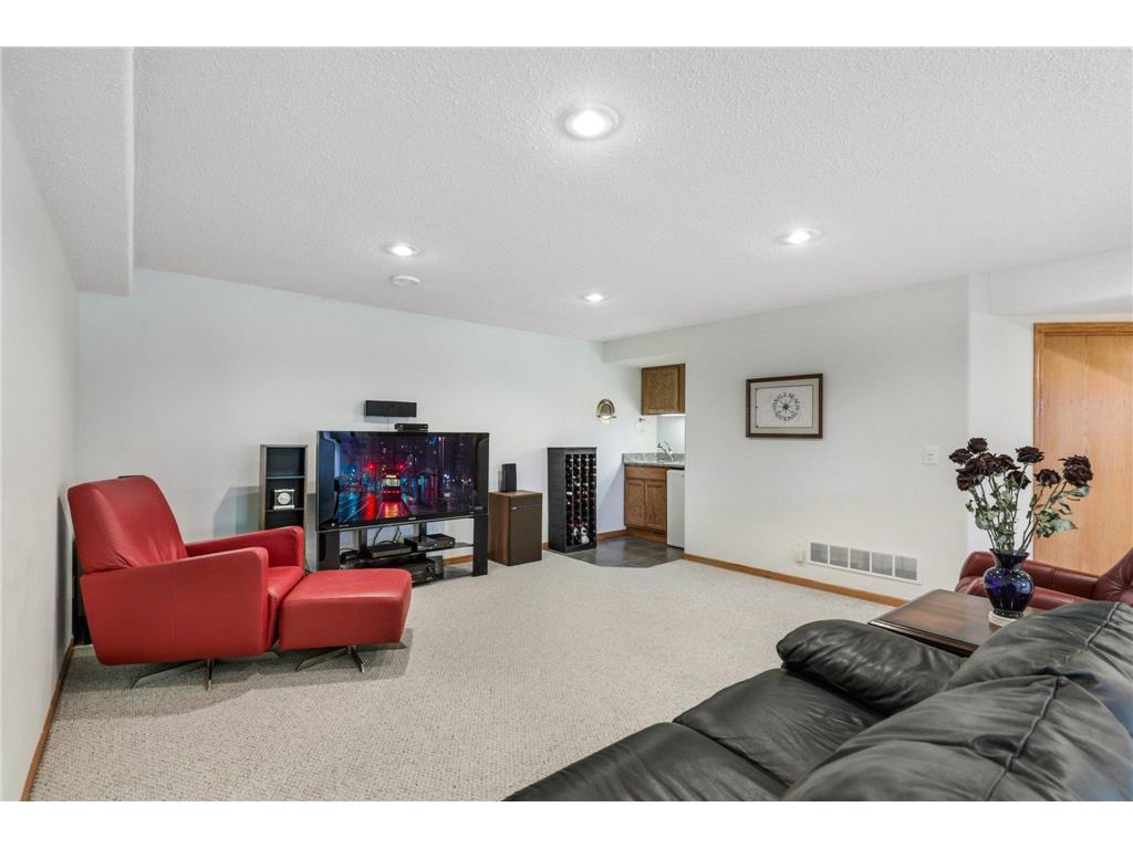 10450 64th Way NE Albertville MN 55301 7029307 image21