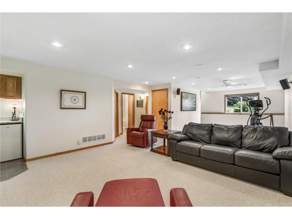 10450 64th Way NE Albertville MN 55301 7029307 image23