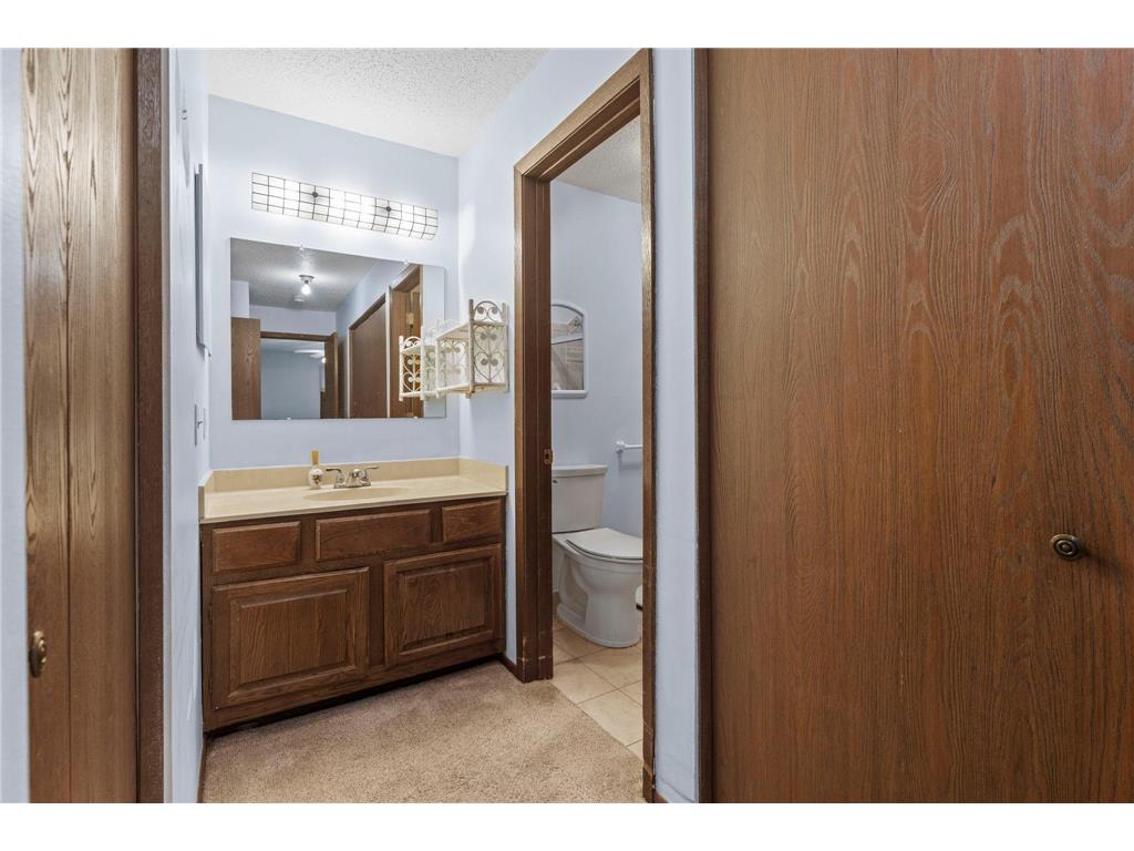 10451 Greenbrier Road #B103 Minnetonka MN 55305 6823438 image14