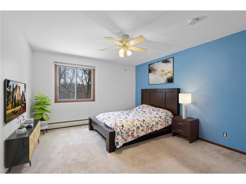 10451 Greenbrier Road #B103 Minnetonka MN 55305 6823438 image4