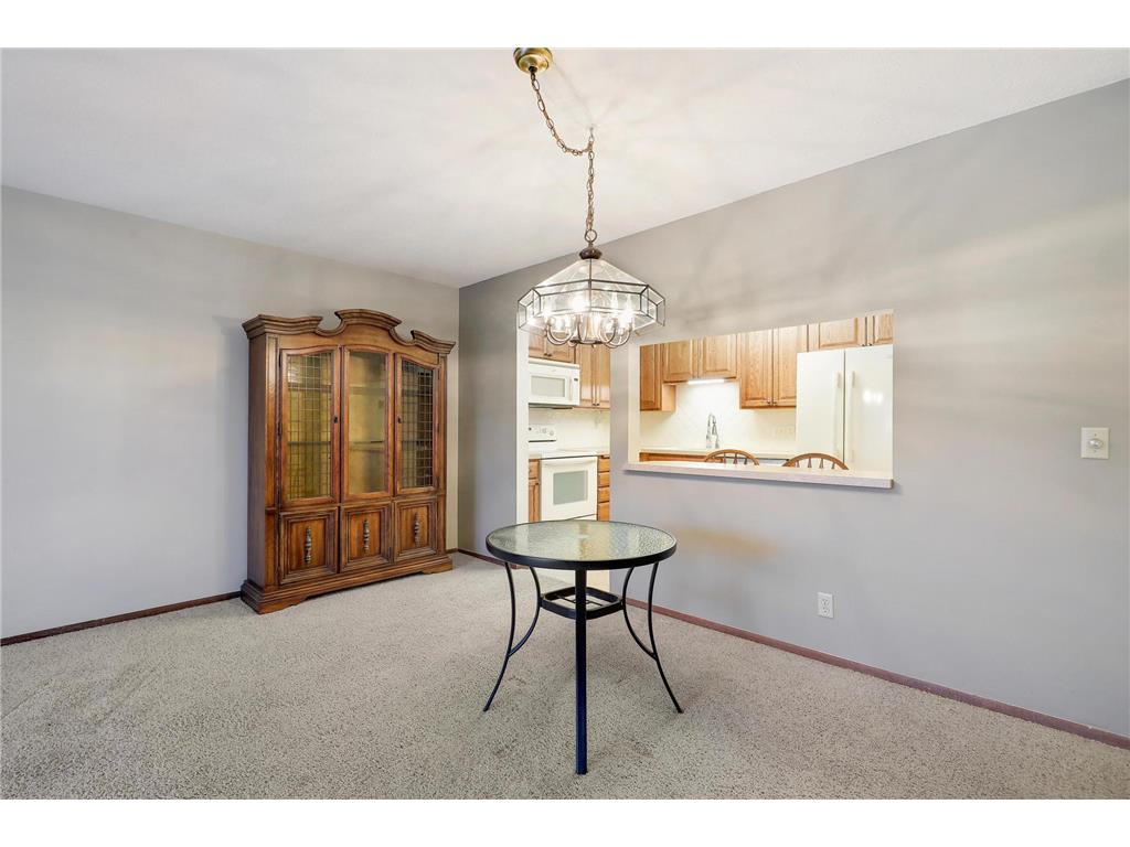 10451 Greenbrier Road #211 Minnetonka MN 55305 7020608 image3