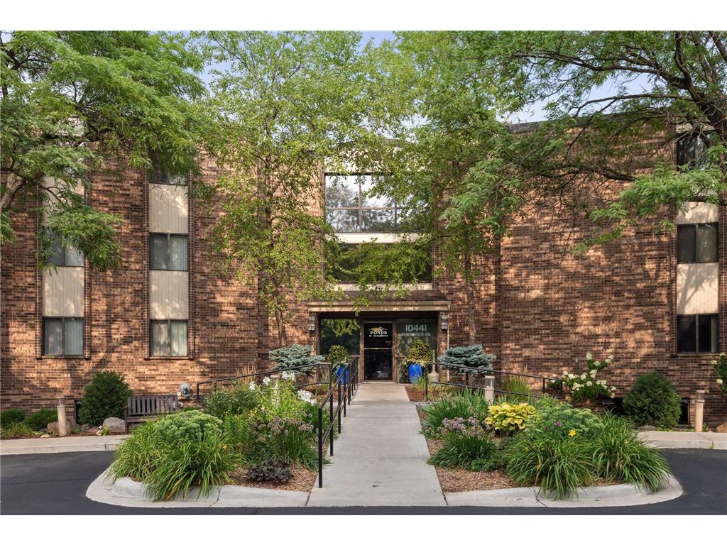 10451 Greenbrier Road #310 Minnetonka MN 55305 6481495 image1