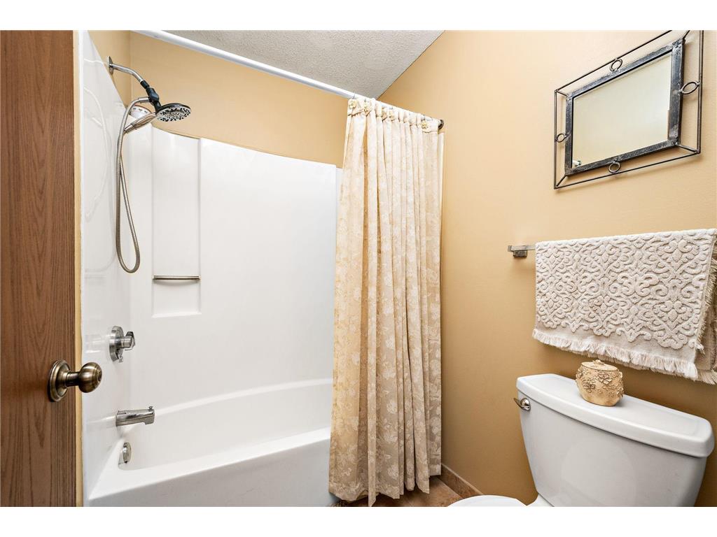 10451 Greenbrier Road #318 Minnetonka MN 55305 7094051 image16