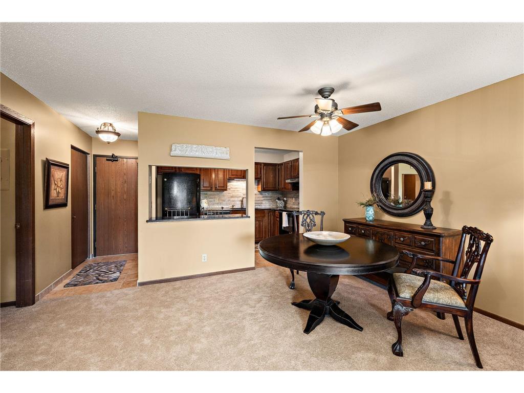 10451 Greenbrier Road #318 Minnetonka MN 55305 7094051 image2