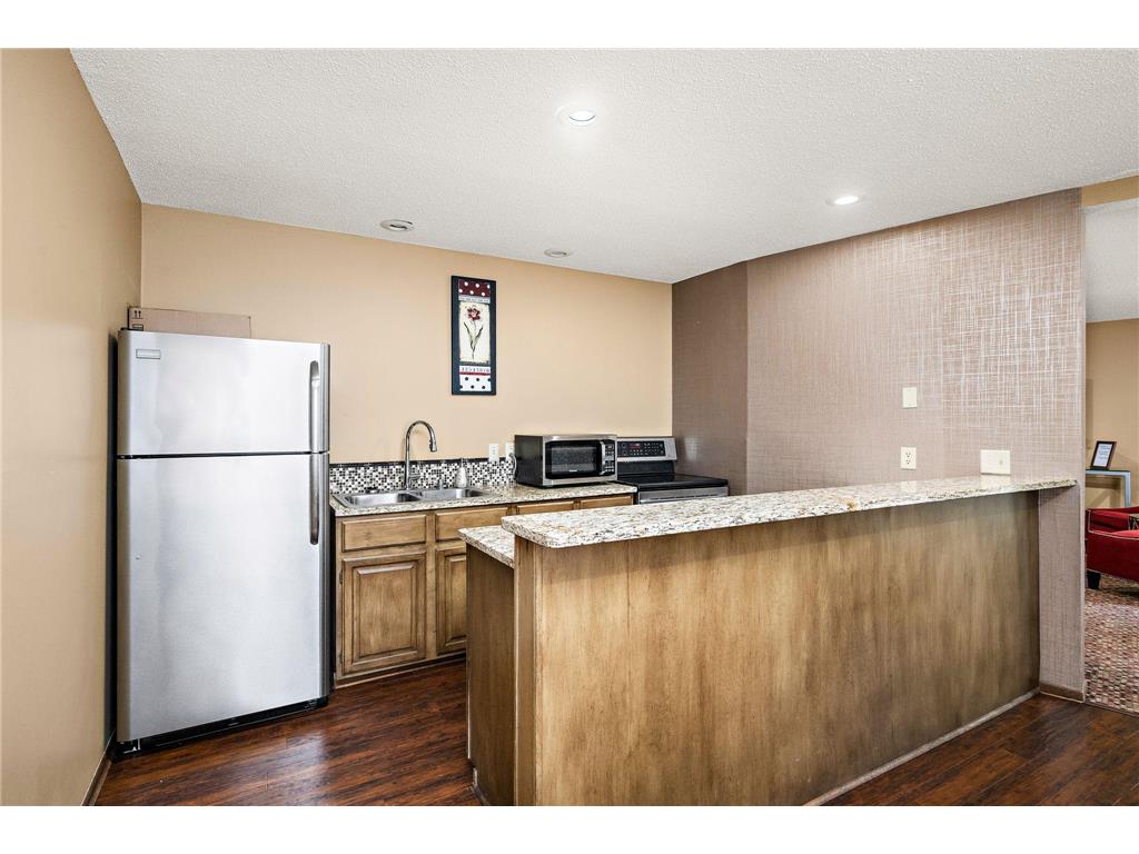 10451 Greenbrier Road #318 Minnetonka MN 55305 7094051 image21