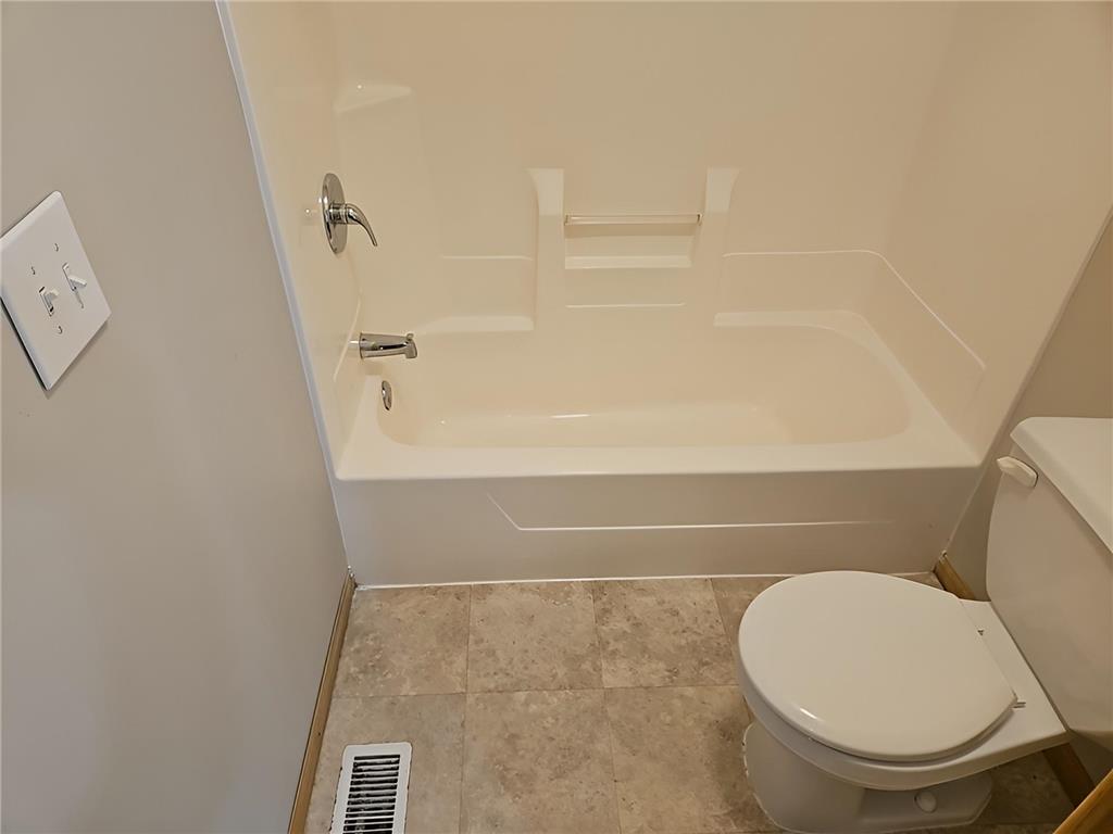 10455 Glen Eagle Circle Woodbury MN 55129 7090575 image31